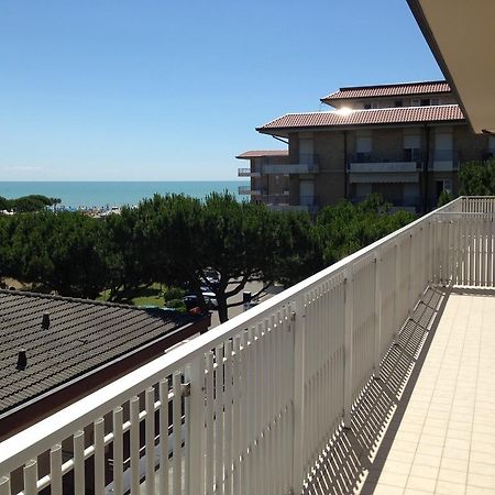 Residence Gallo - Walterigato Apartments Per Solo Famiglie Lido di Jesolo Pokój zdjęcie