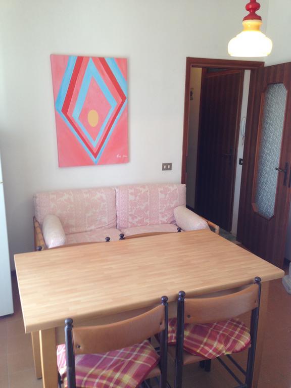 Residence Gallo - Walterigato Apartments Per Solo Famiglie Lido di Jesolo Pokój zdjęcie